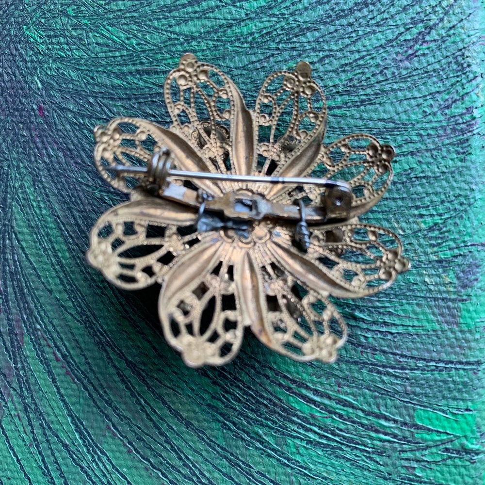 3 brooch bundle - Picture 5 of 8